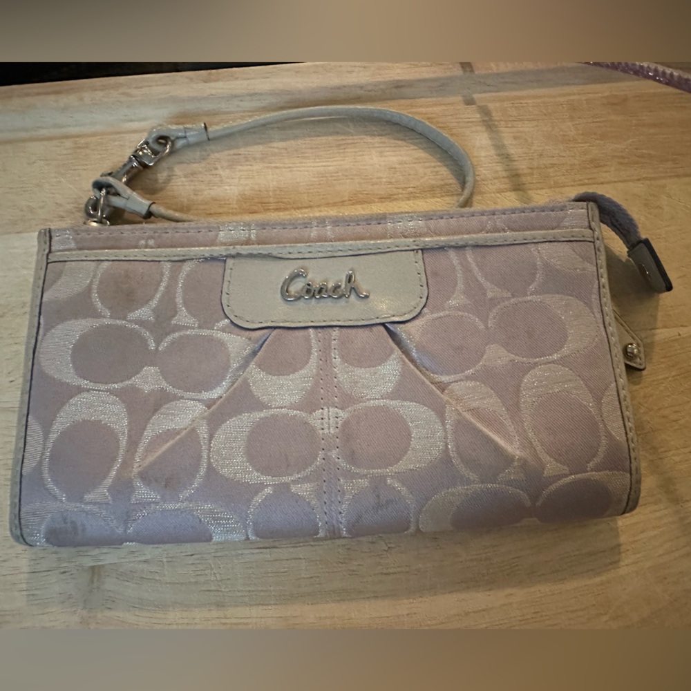Price is firm- VINTAGE- Coach Beige and Silver Wristlet